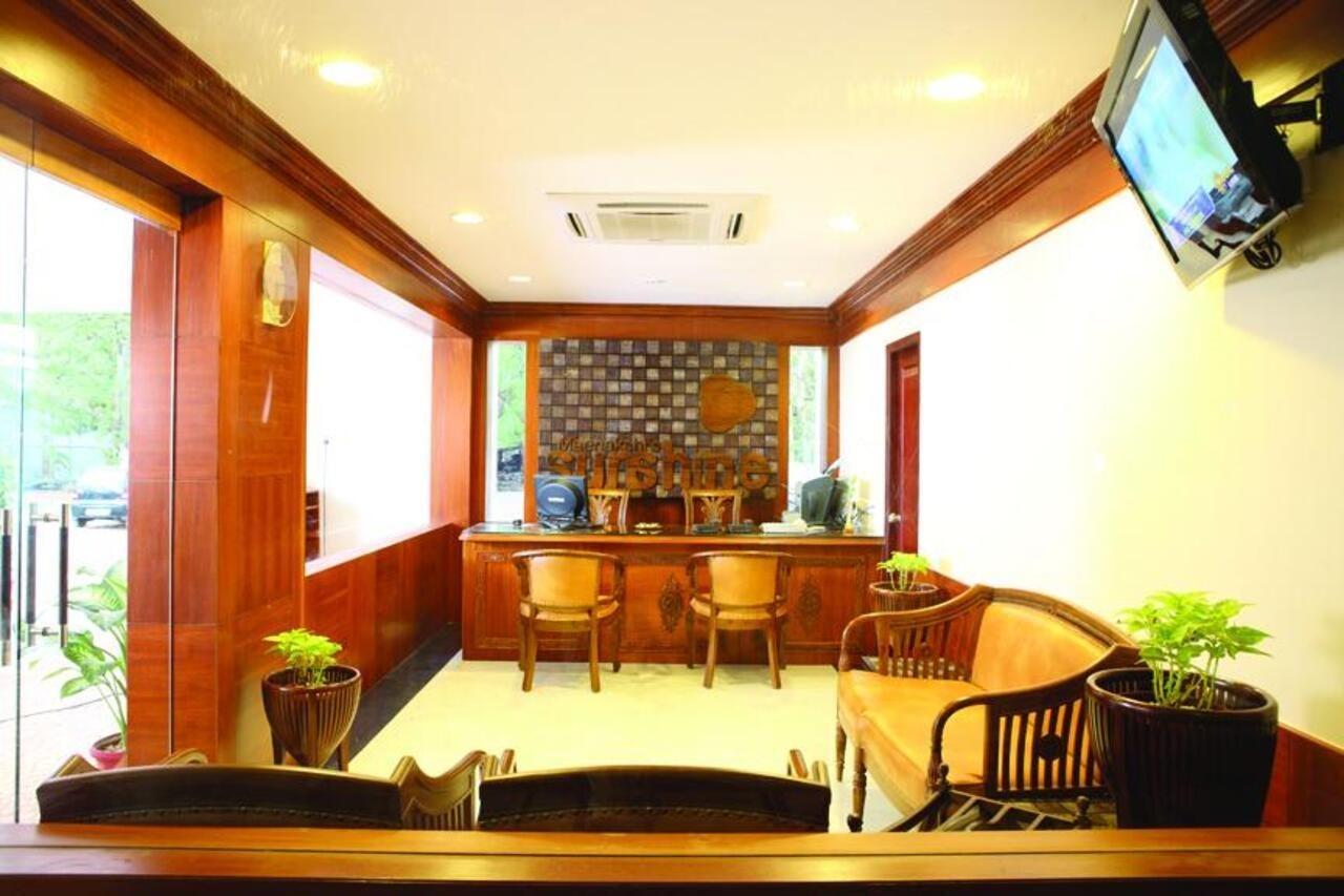 Meenakshi'S Sunshine Hotel Madurai Exteriör bild